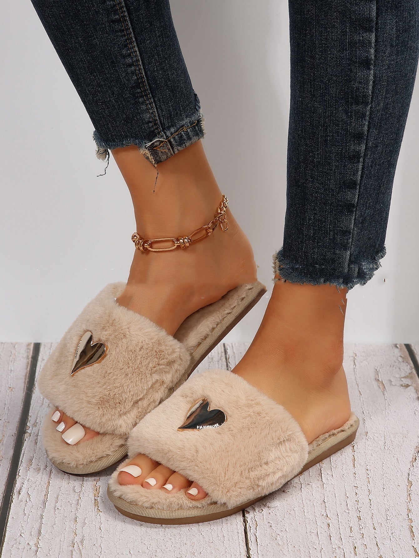 Cozy Furry Fluffy Slippers – Warm Plush Indoor Slippers